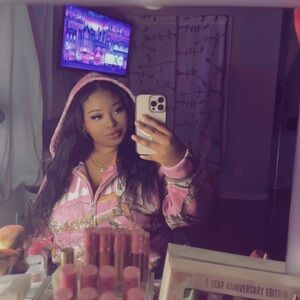 Meet your Posher, Ciara